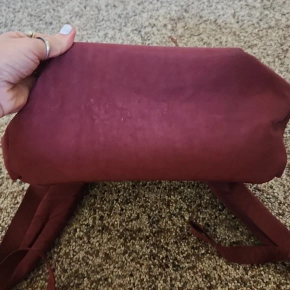 Thule Indago 23L Deep Red Backpack - Picture 8 of 8